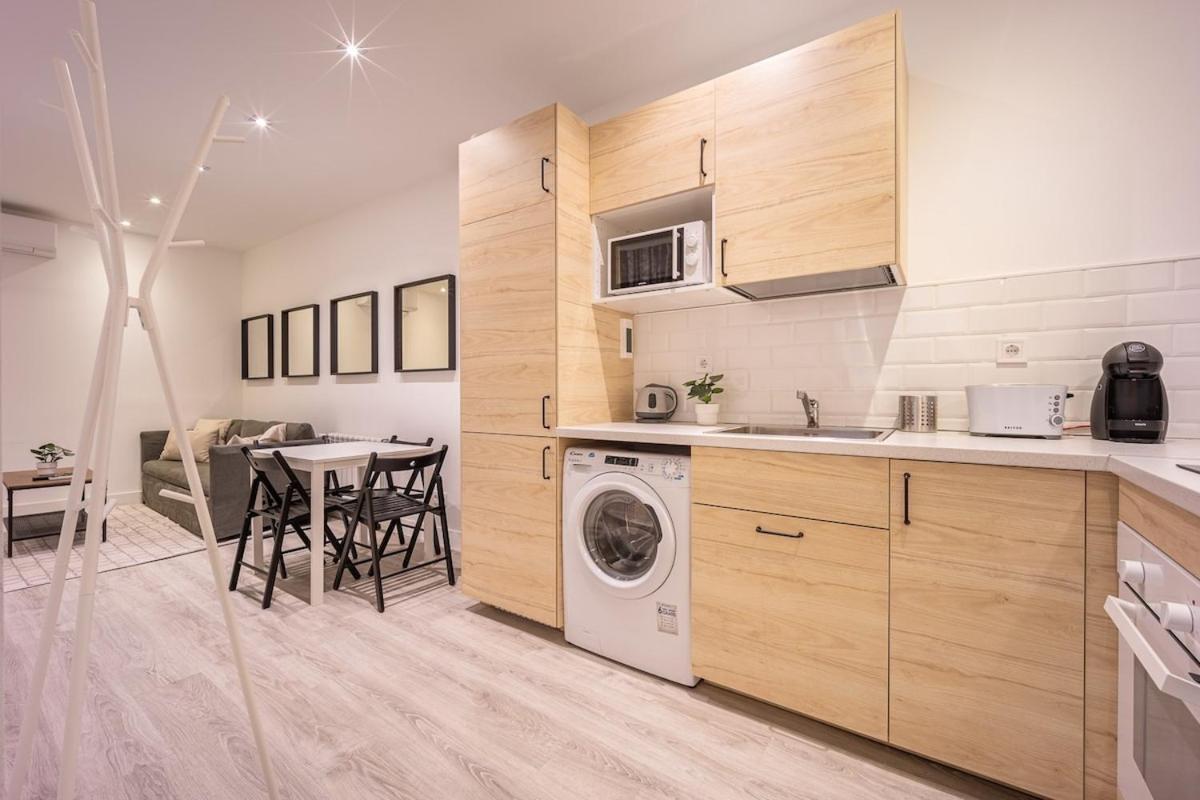 Encantador Apartamento En Atocha Madrid Exterior photo