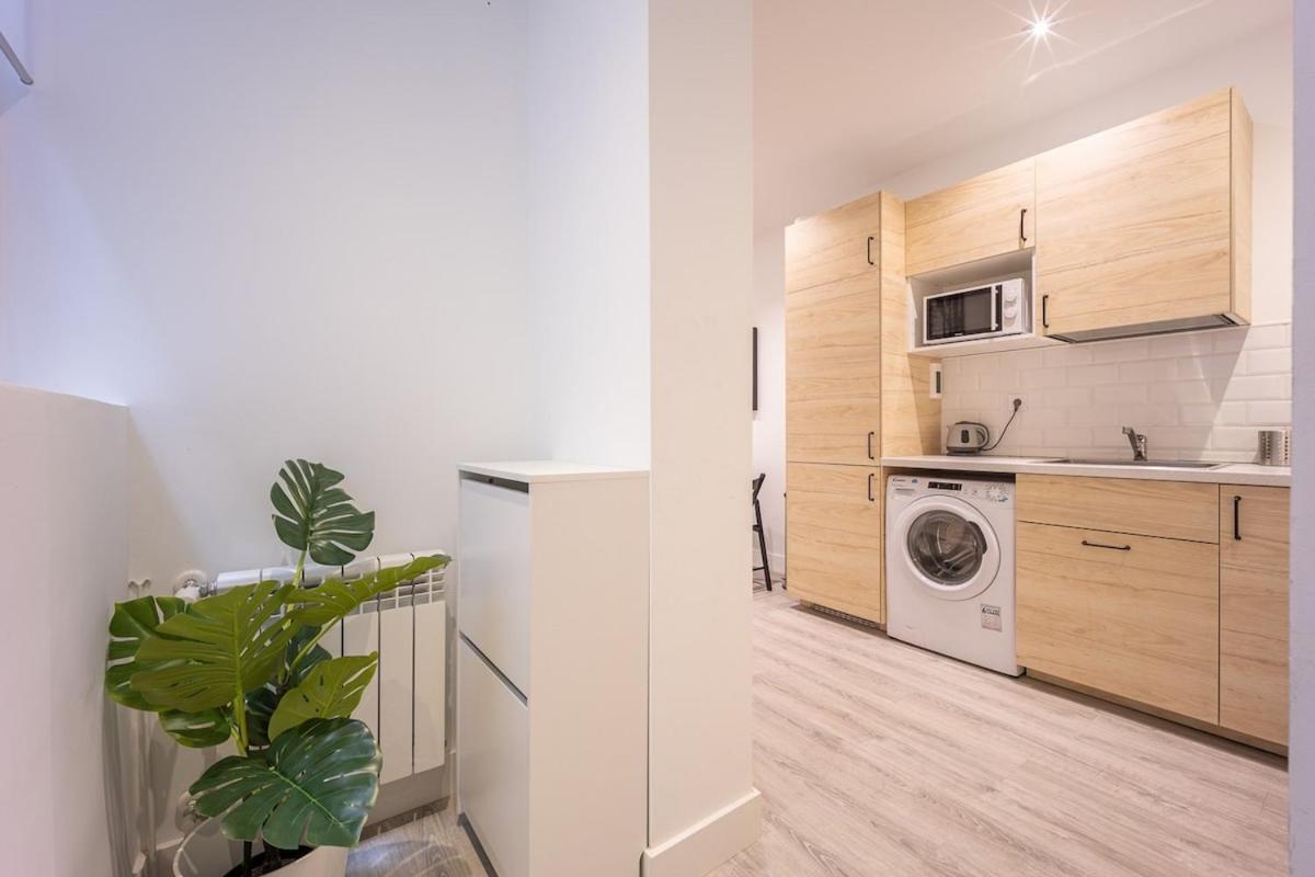 Encantador Apartamento En Atocha Madrid Exterior photo
